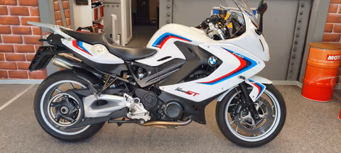 BMW F 800 GT