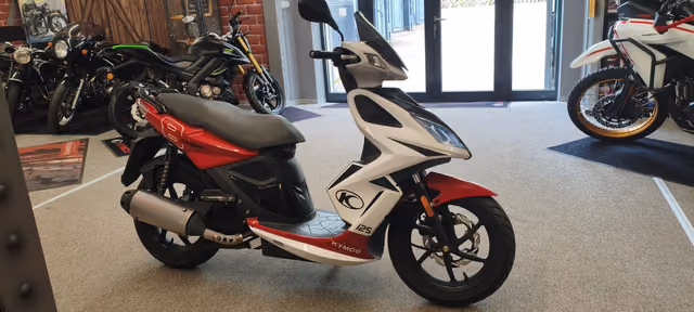 Kymco Super 8 125 Bild 3