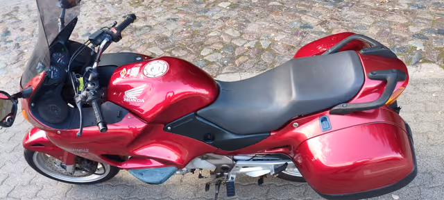 Honda Deuville 650 Bild 3